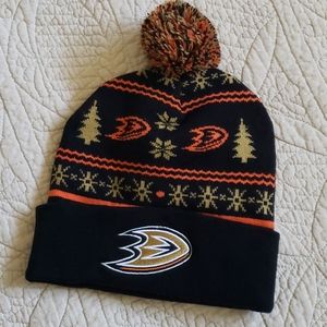 NHL Anaheim Ducks adult beanie hat
